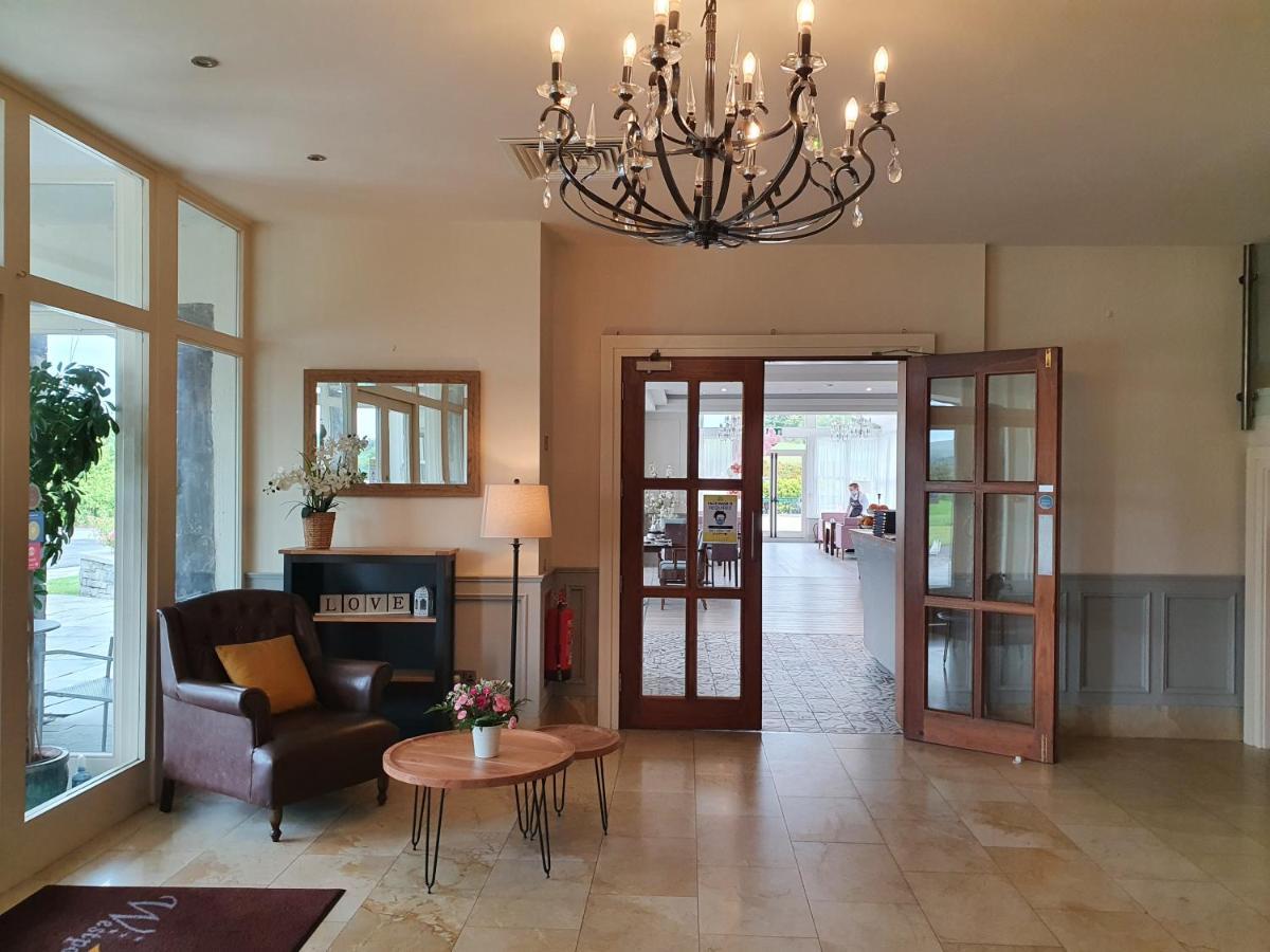 Westport Country Lodge Hotel Екстер'єр фото
