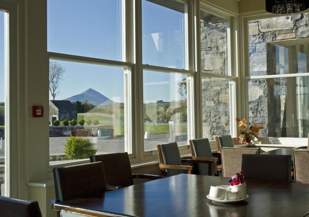 Westport Country Lodge Hotel Екстер'єр фото