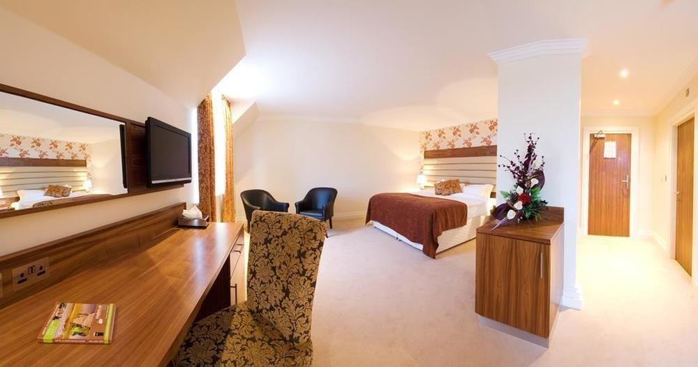 Westport Country Lodge Hotel Екстер'єр фото