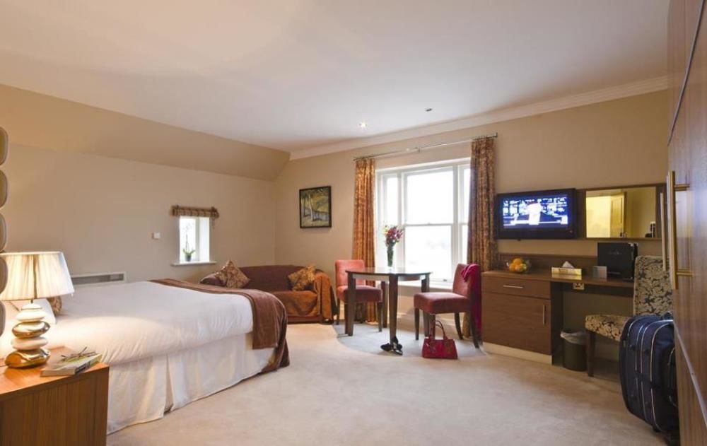 Westport Country Lodge Hotel Екстер'єр фото