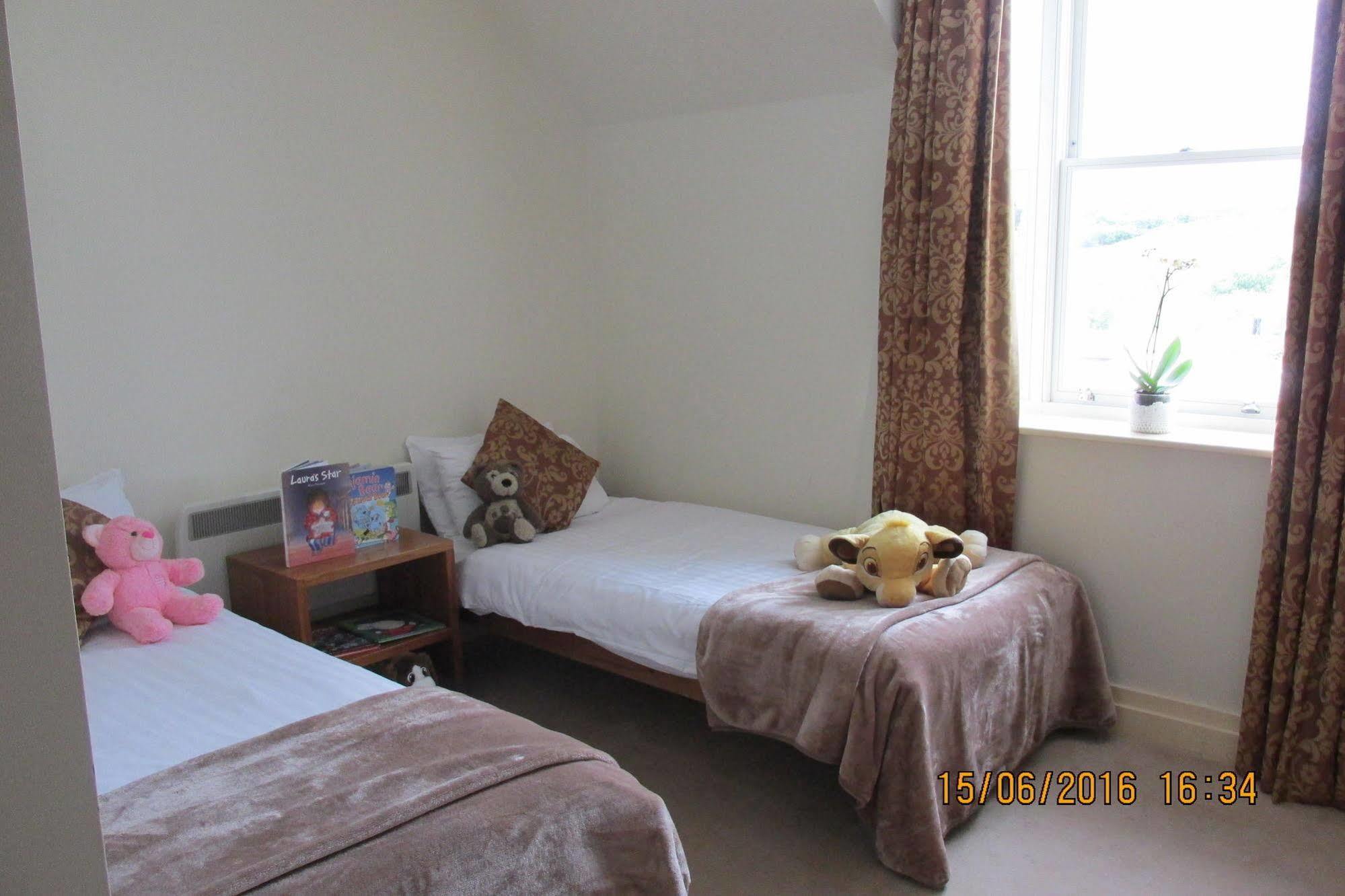 Westport Country Lodge Hotel Екстер'єр фото